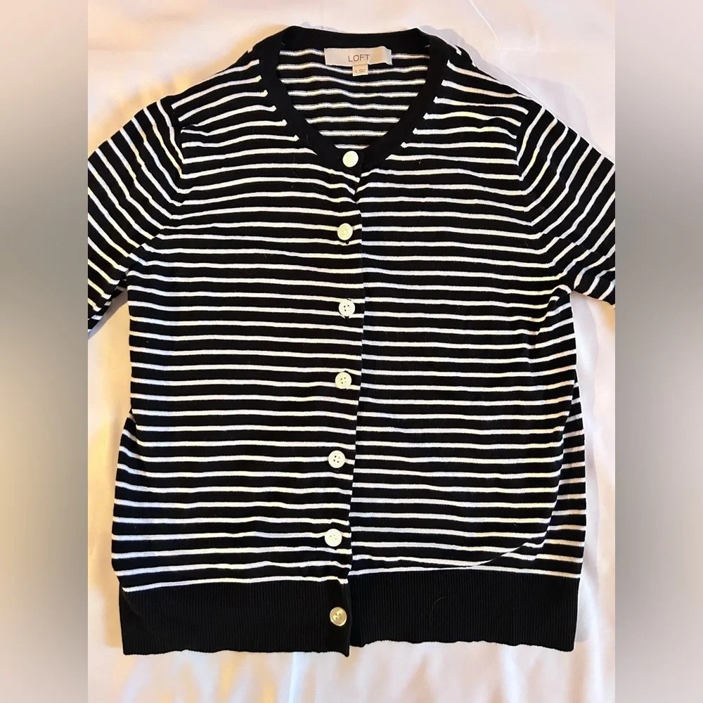 Ann Taylor LOFT Black & White Striped Button Up Cardigan Size Small